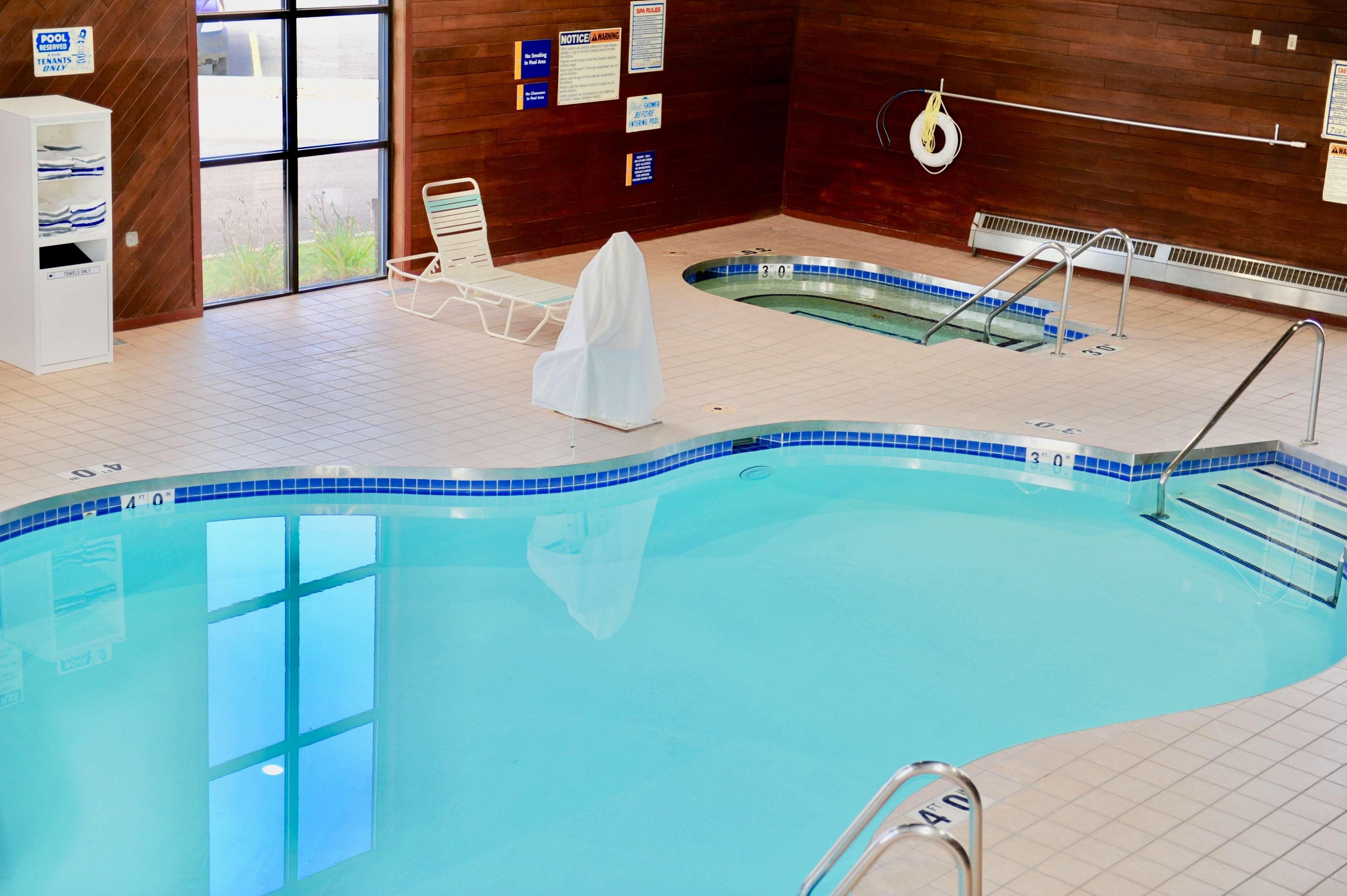 Days Inn & Suites By Wyndham Wausau Extérieur photo