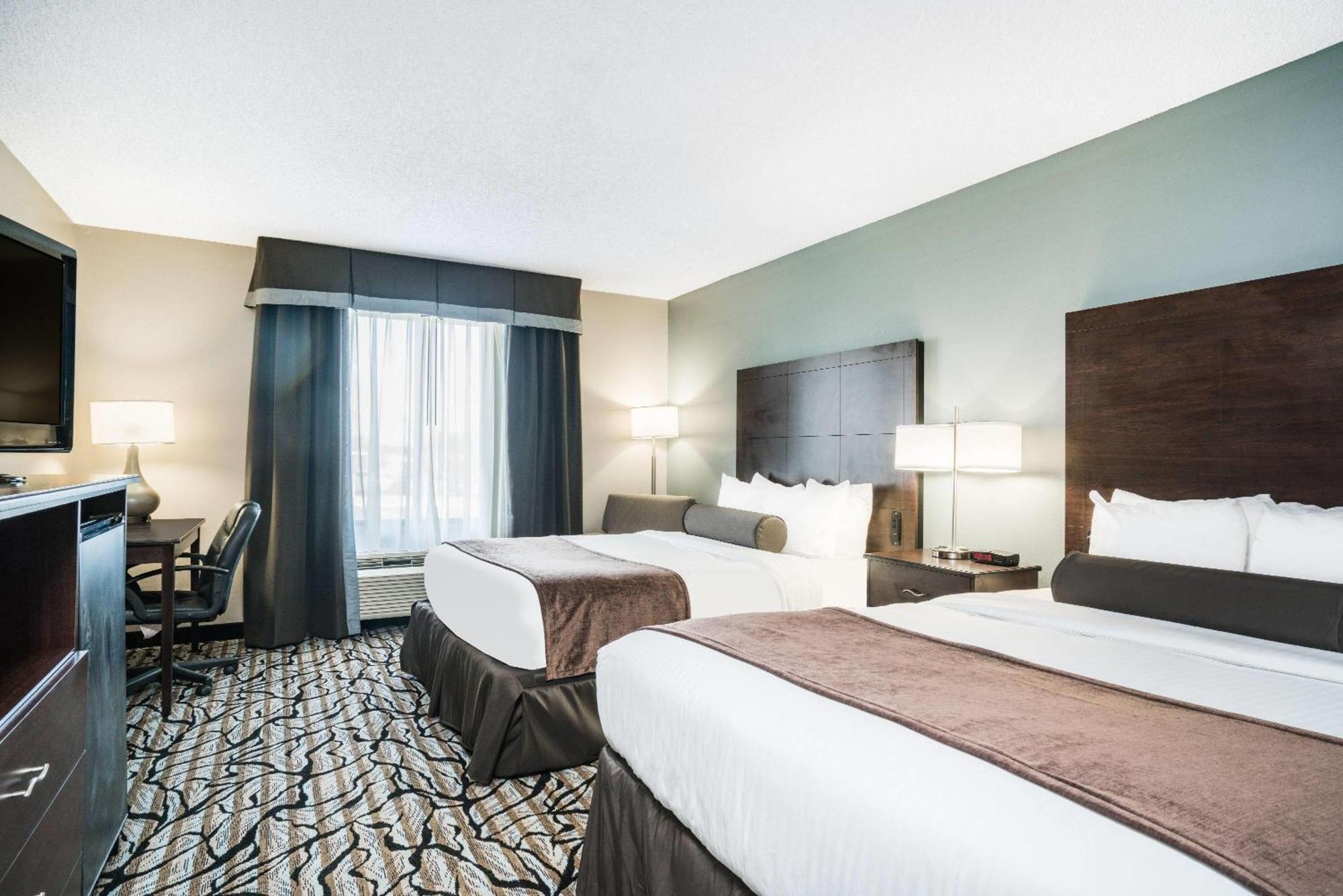 Days Inn & Suites By Wyndham Wausau Extérieur photo