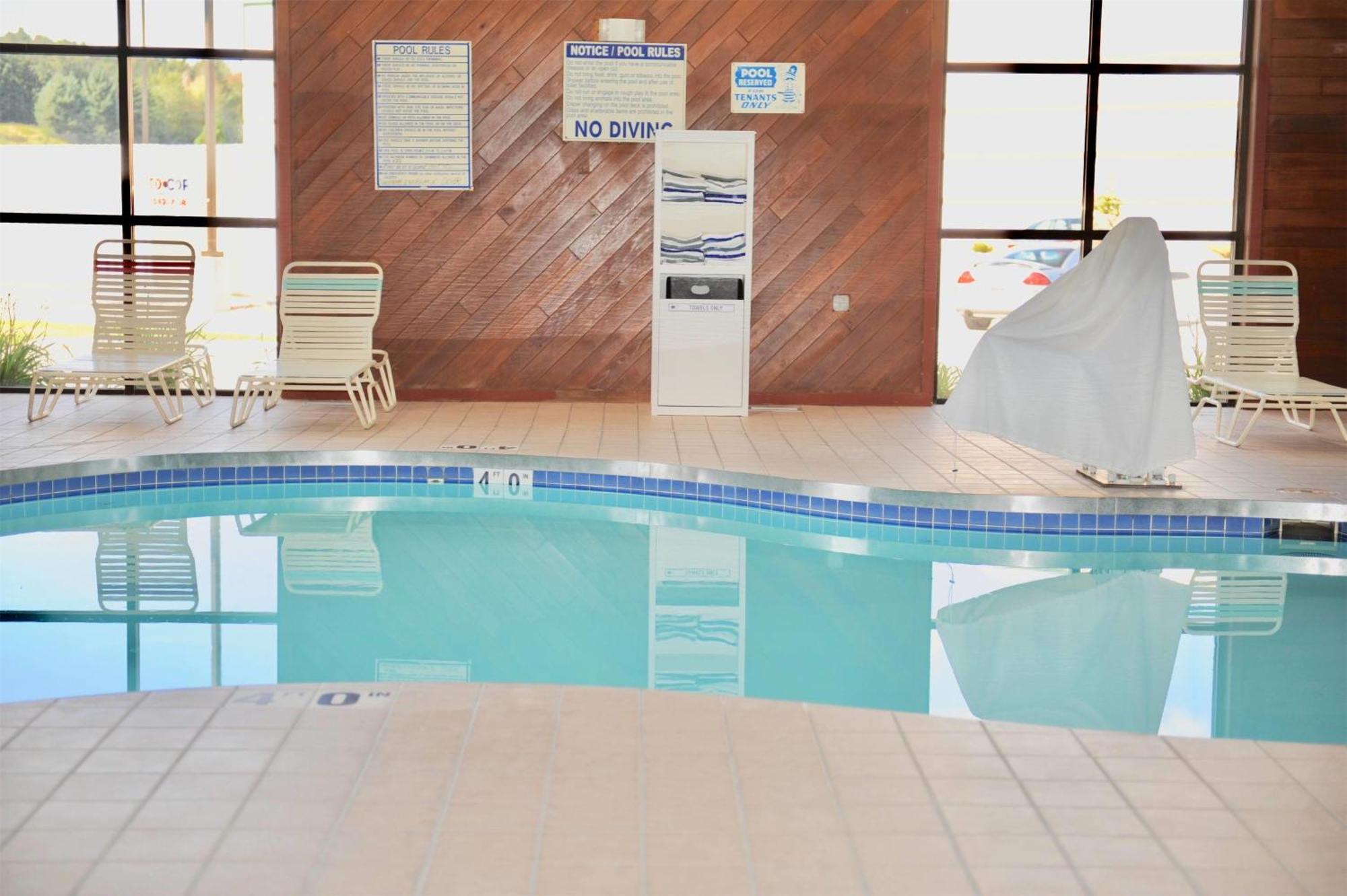 Days Inn & Suites By Wyndham Wausau Extérieur photo